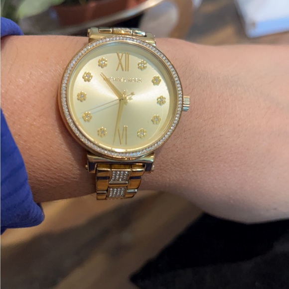 Michael Kors gold watch - Picture 5 of 5